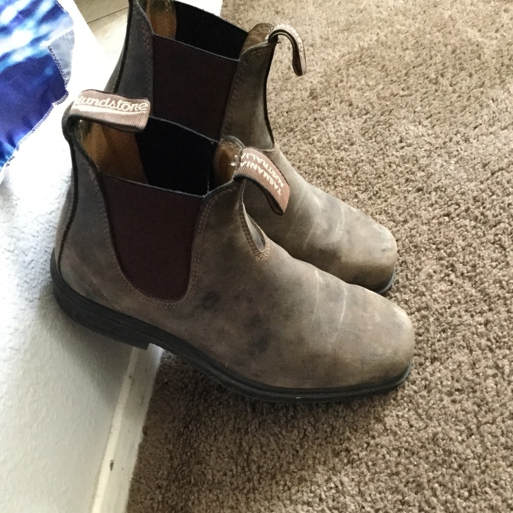 Blundstone Chelsea boots